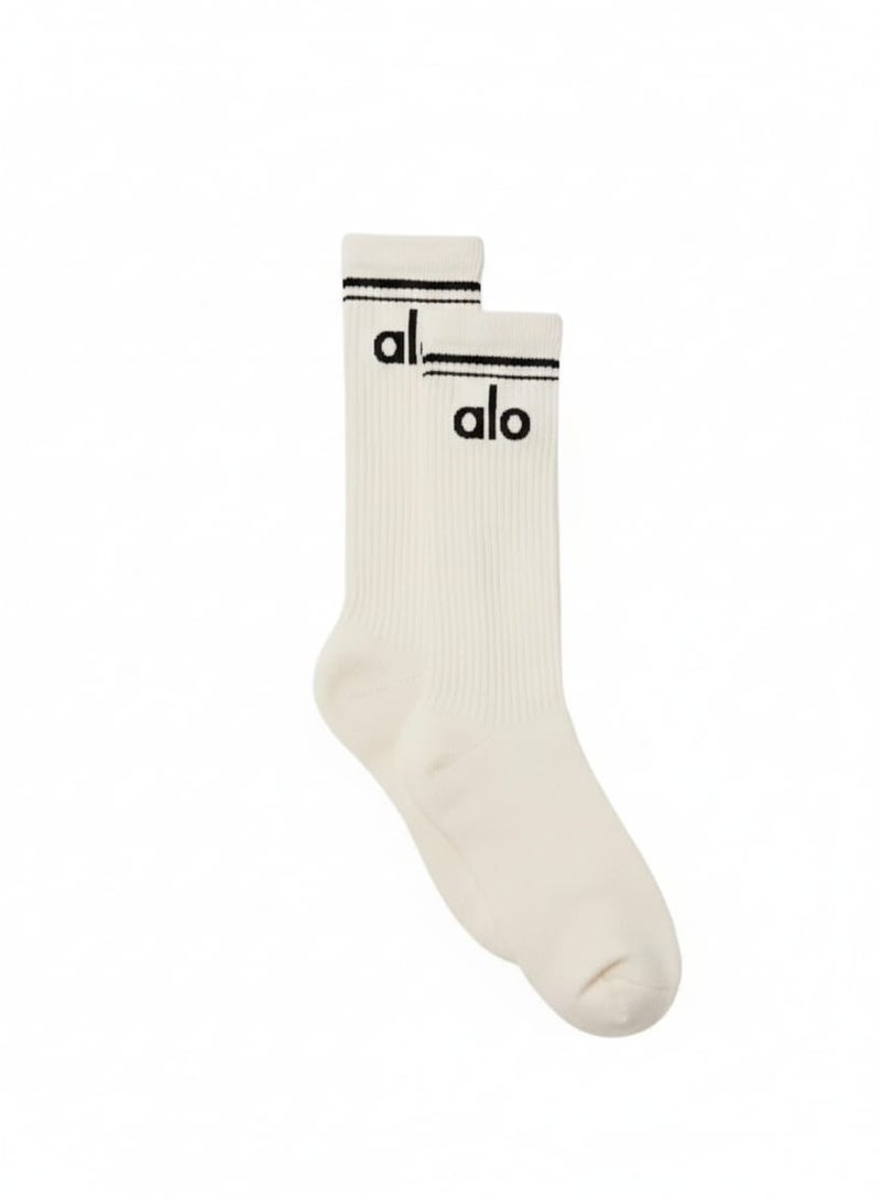 alo Dry Cushion Ankle Socks Moisture-Wicking, Breathable, and Durable Socks for Comfort and Performance of white - Image 2